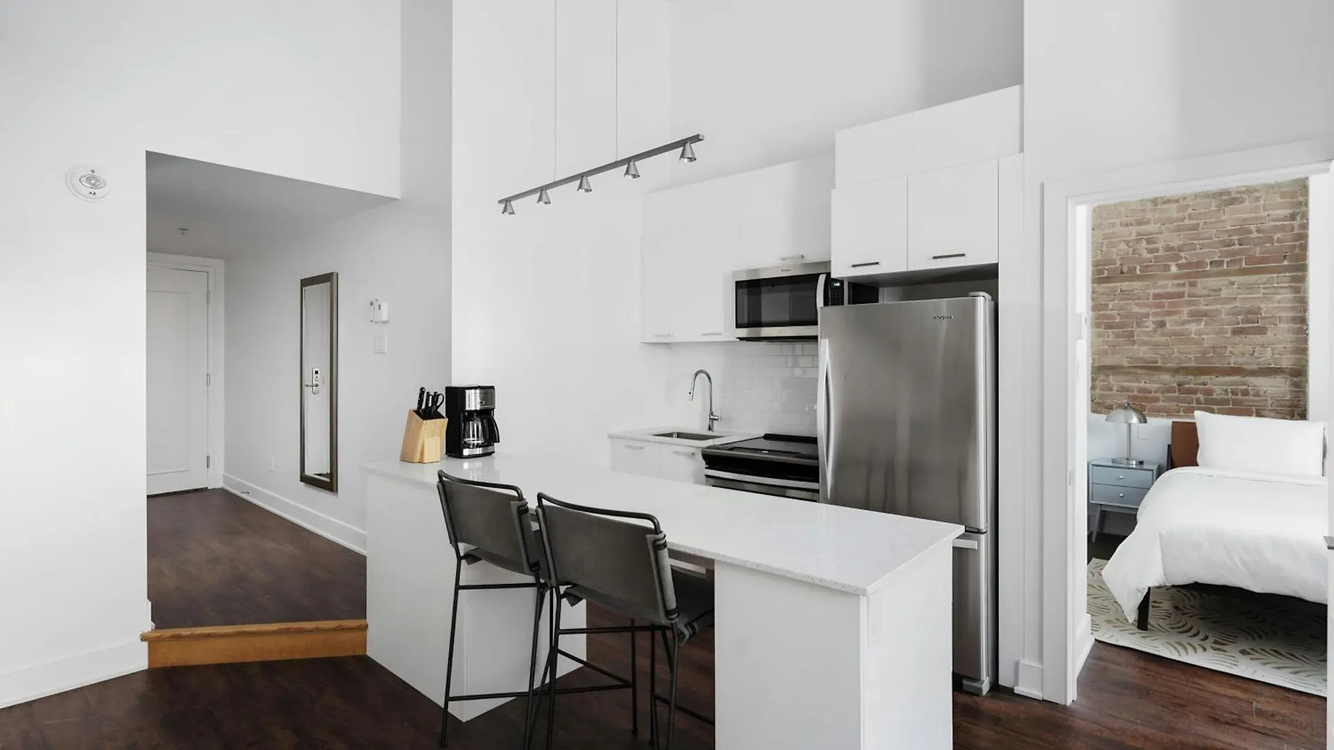 Sonder By Marriott Bonvoy Gare Saint Denis Apartments Downtown 몬트리올
