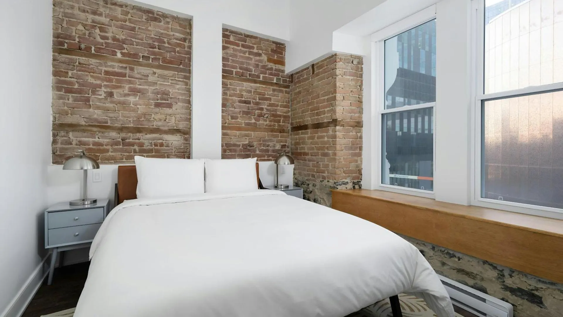 Sonder By Marriott Bonvoy Gare Saint Denis Apartments Downtown 몬트리올