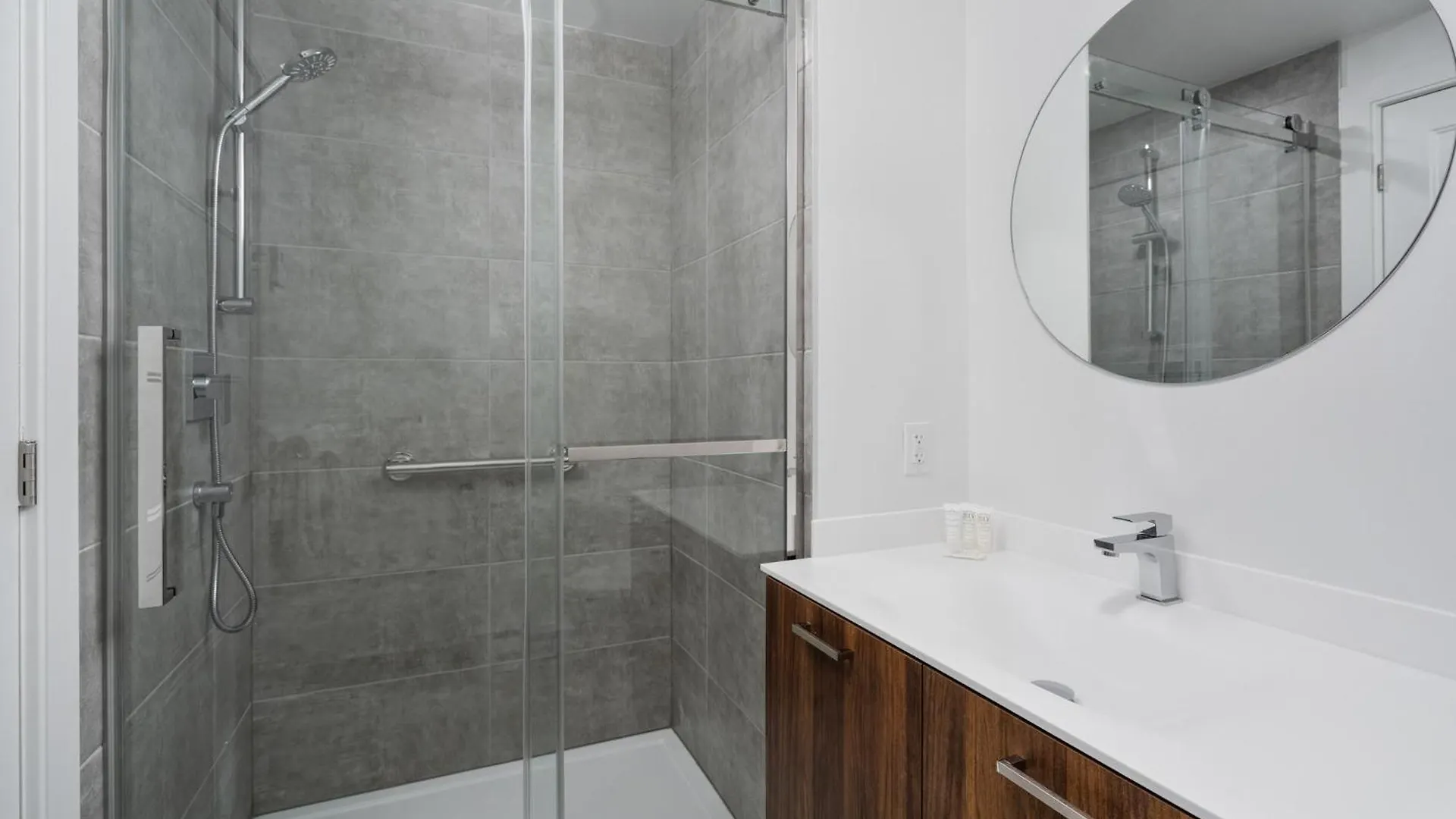 Sonder Gare Saint Denis Aparthotel Montreal