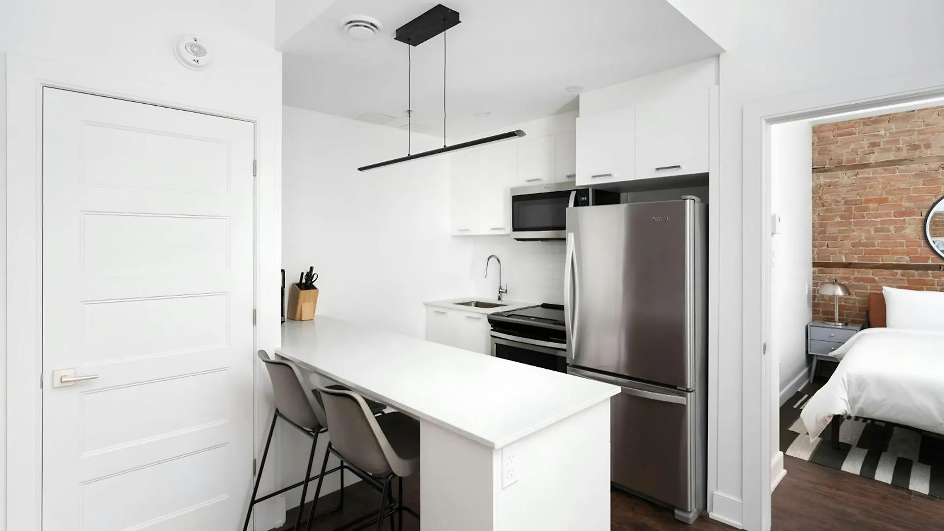 Sonder By Marriott Bonvoy Gare Saint Denis Apartments Downtown Montreal