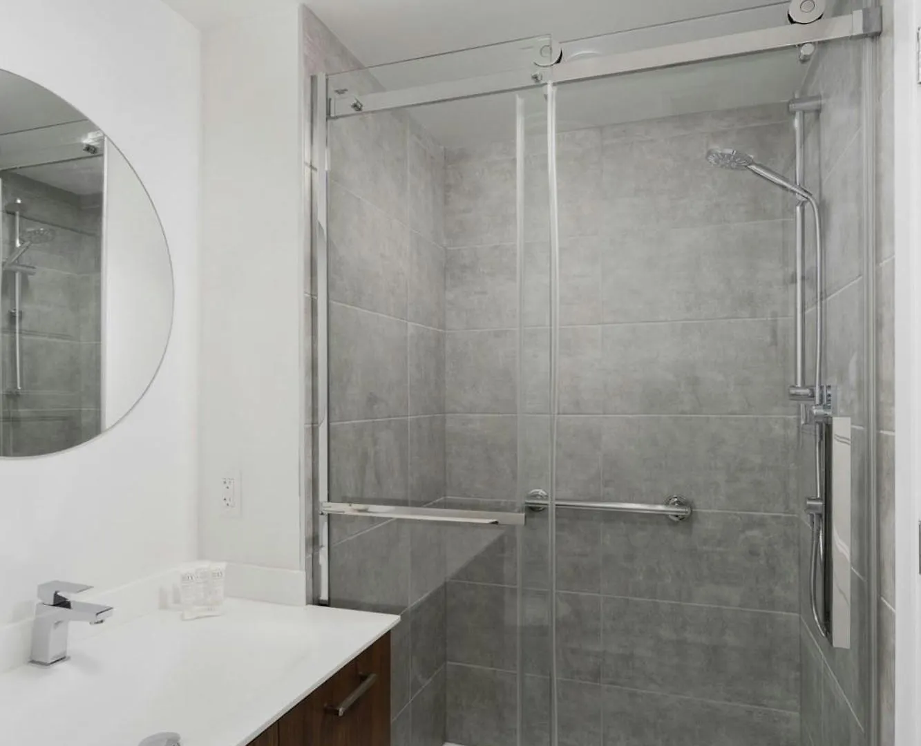 Sonder By Marriott Bonvoy Gare Saint Denis Apartments Downtown Montreal Aparthotel